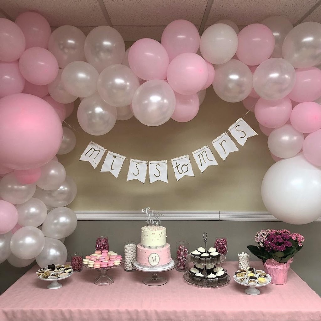 Balloons n Blossoms | 342 Drumlish Ln, Ottawa, ON K2J 6Y3, Canada | Phone: (613) 716-8848