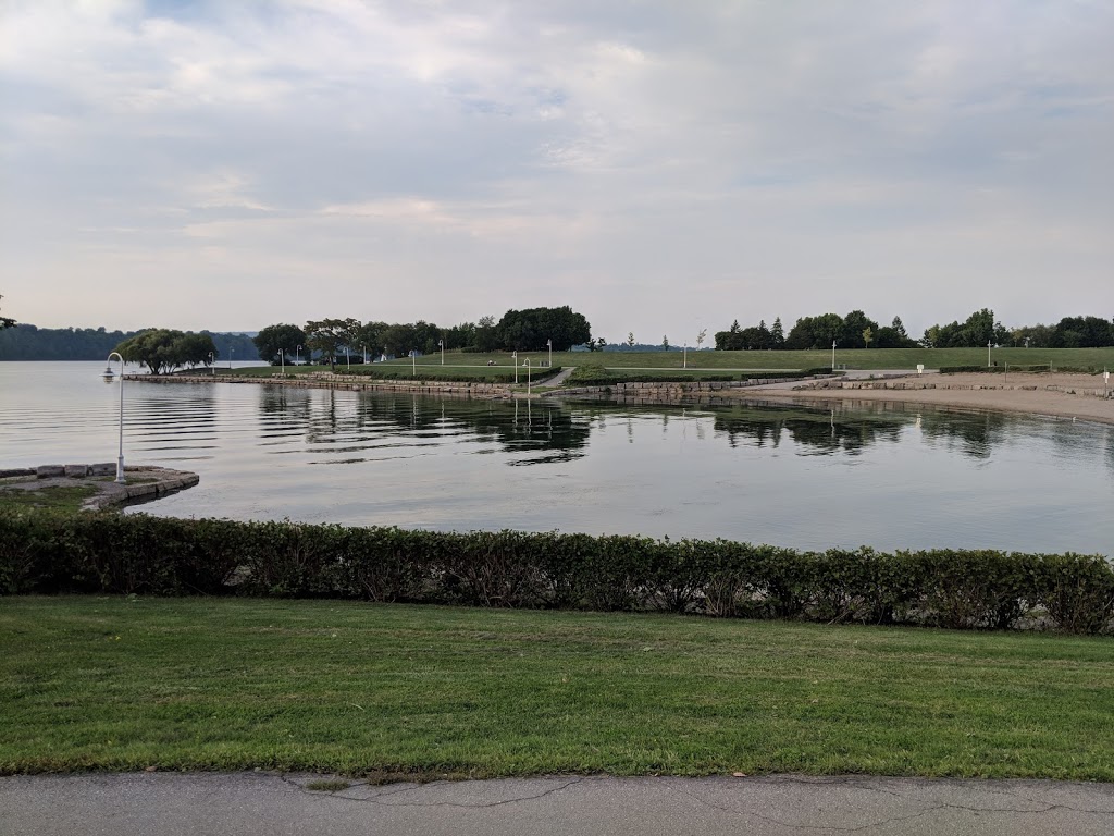 Hamilton Harbour Waterfront Trail | Waterfront Trail, Hamilton, ON L8L 1C8, Canada