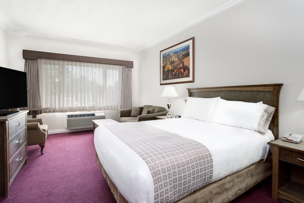 Howard Johnson Hotel and Suites Victoria Elk Lake | 4670 Elk Lake Dr, Victoria, BC V8Z 5M2, Canada | Phone: (250) 704-4656