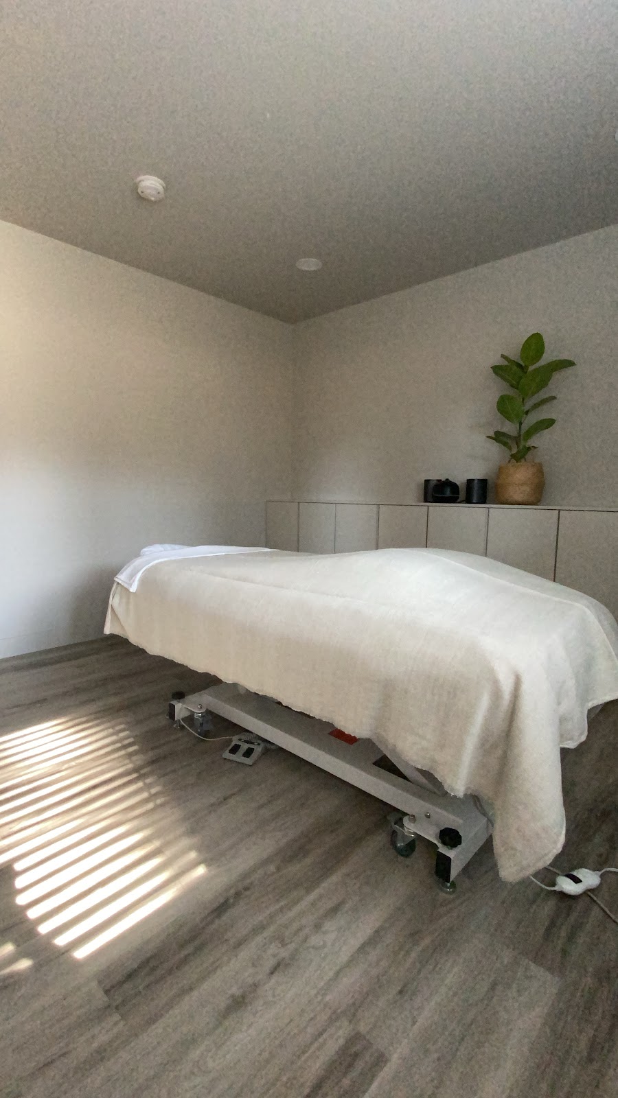 MEND Registered Massage Therapy | 7078 Caillet Rd, Lantzville, BC V0R 2H0, Canada | Phone: (250) 616-2837