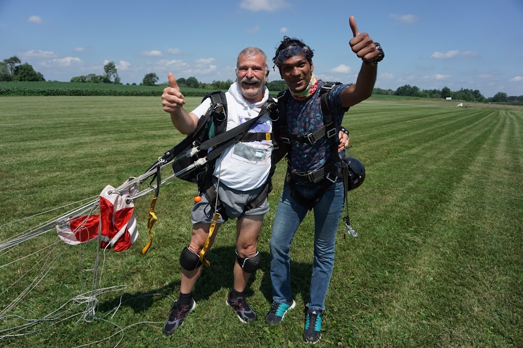 Skydive SWOOP | 461 ON-5, Dundas, ON L9H 5E2, Canada | Phone: (905) 628-4251