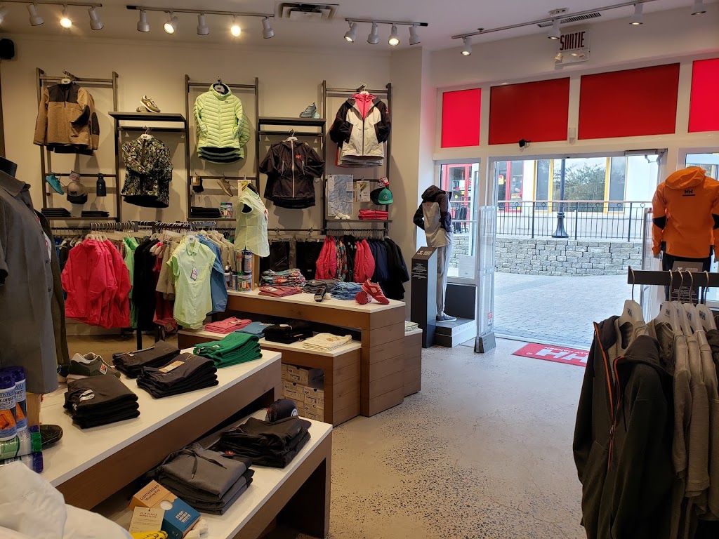 Helly Hansen | 116 Chemin de Kandahar, Mont-Tremblant, QC J8E 1B1, Canada | Phone: (819) 681-4990