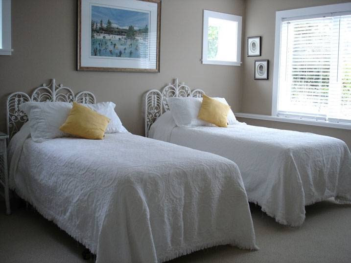 Our Place Bed and Breakfast | 1527 Madrona Dr, Nanoose Bay, BC V9P 9C9, Canada | Phone: (250) 468-9408