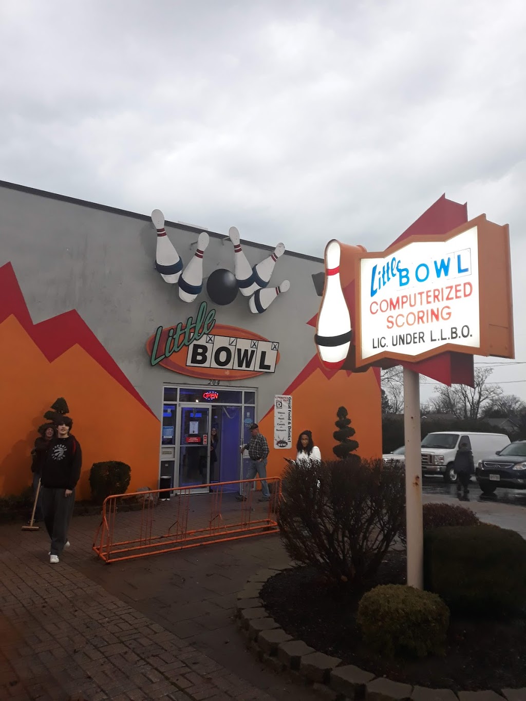 Little Bowl Limited | 204 Huron Rd, Goderich, ON N7A 2Z9, Canada | Phone: (519) 524-2695