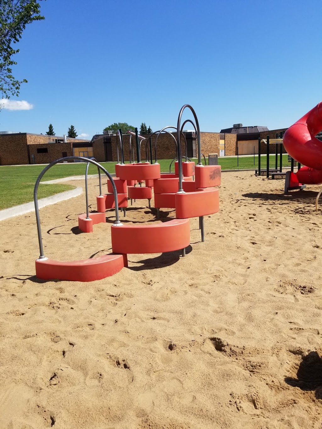 G. Edmund Kelly Park | 15005 79 St NW, Edmonton, AB T5C 1C2, Canada | Phone: (780) 442-5311