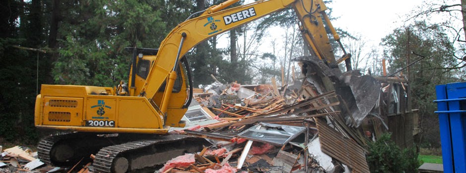 HL Demolition & Waste Management Ltd | 4481 Markham St, Victoria, BC V8Z 5N3, Canada | Phone: (250) 383-4444