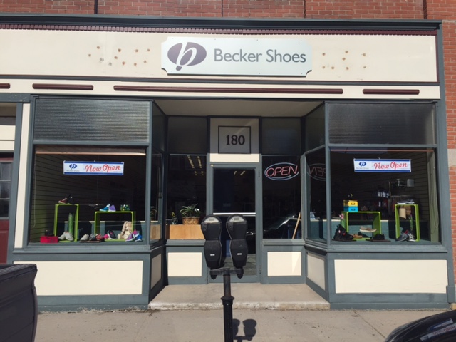 Becker Shoes Gananoque | 180 King St E, Gananoque, ON K7G 1G3, Canada | Phone: (613) 382-2633