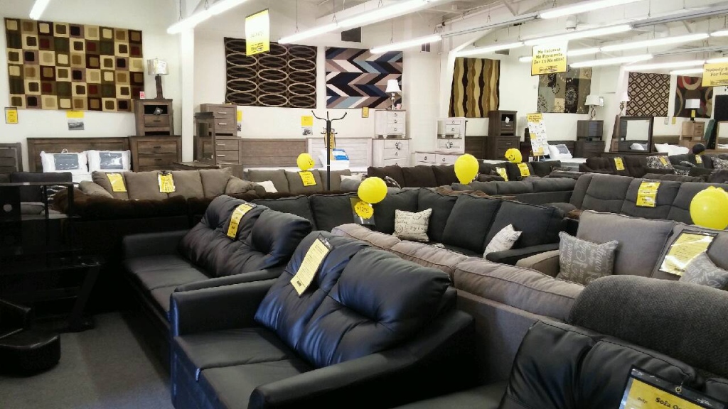 Surplus Furniture & Mattress Warehouse | 990 Nairn Ave, Winnipeg, MB R2L 0Y2, Canada | Phone: (204) 691-8283