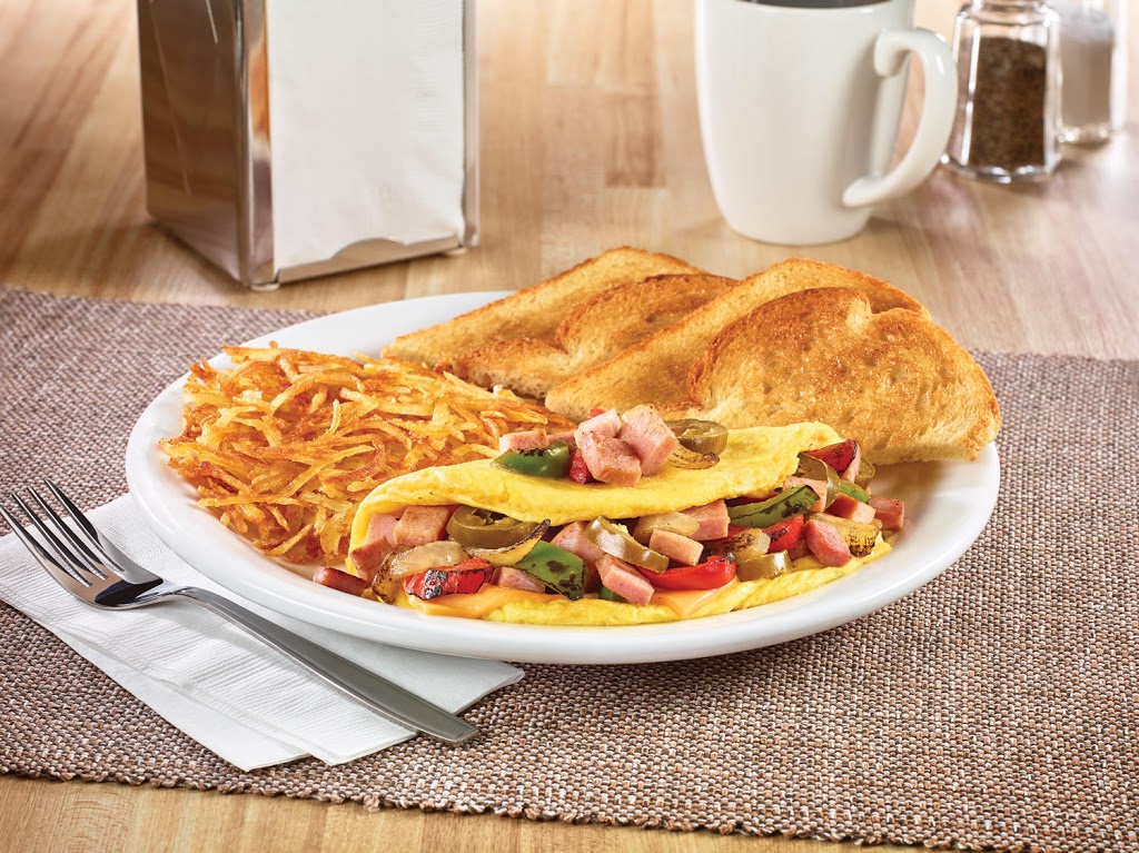 Dennys | 560 Centennial Pkwy N, Hamilton, ON L8E 0G2, Canada | Phone: (289) 389-7215