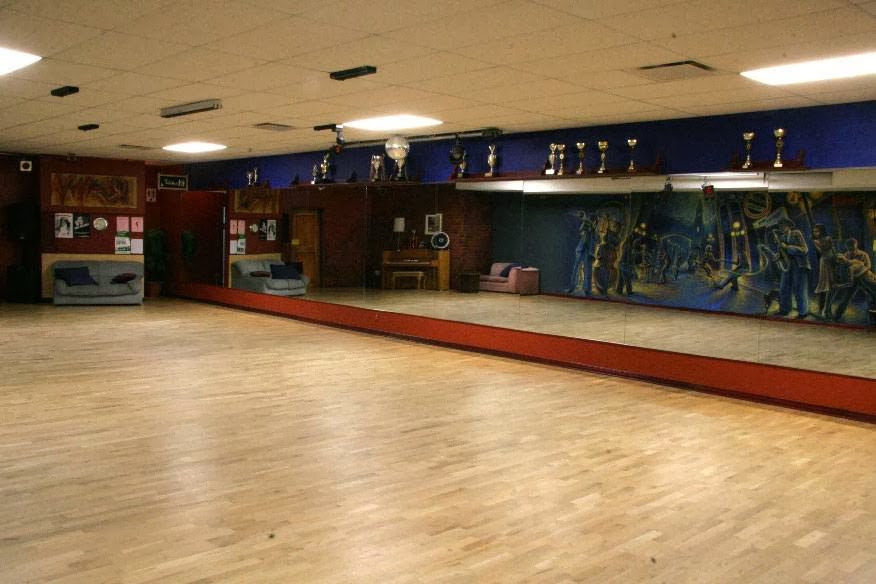 École De Danse Port-O-Swing - Ste-Foy | 3314 Ch Ste-Foy, Québec, QC G1X 1S3, Canada | Phone: (418) 658-4747