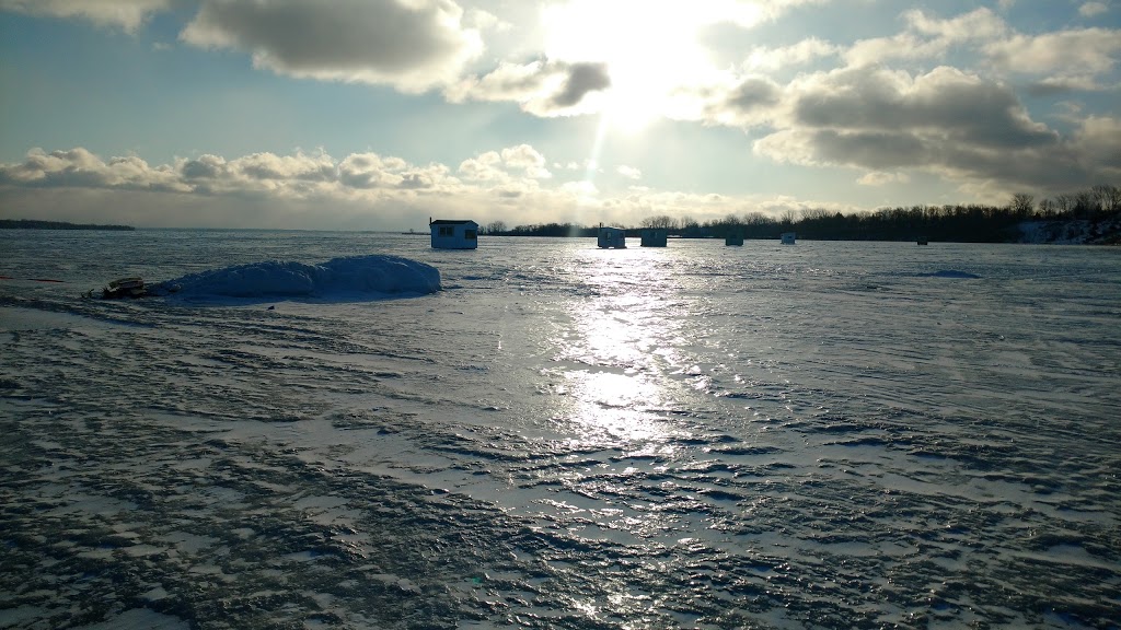 Centre de pêche CR | 1063 Route de Lotbinière, Vaudreuil-Dorion, QC J7V 8P2, Canada | Phone: (450) 424-4171