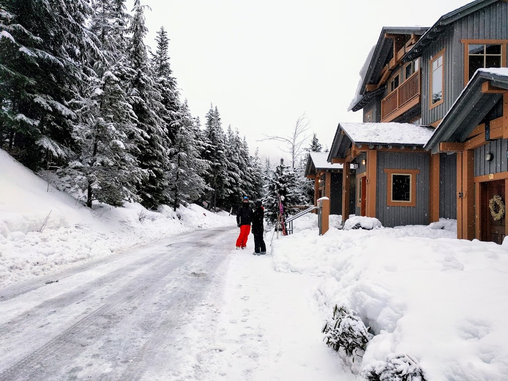 Whistler Dream Accommodations | 2301 Taluswood Pl, Whistler, BC V0N 1B2, Canada | Phone: (604) 907-1041