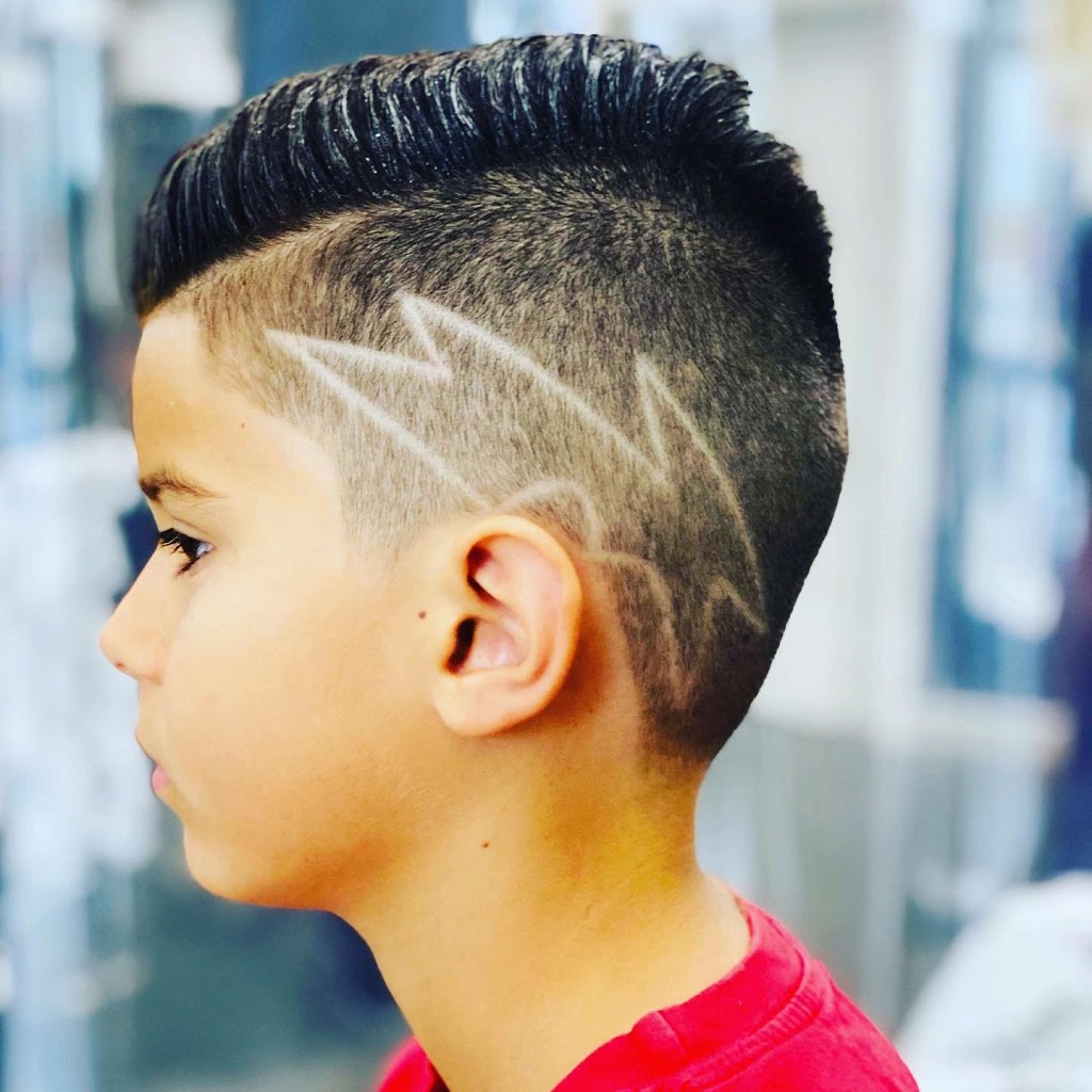 Fadis Barbershop (Findlay Creek) | 100 Shuttleworth Dr. unit 2, Ottawa, ON K1T 3W7, Canada | Phone: (613) 227-5555