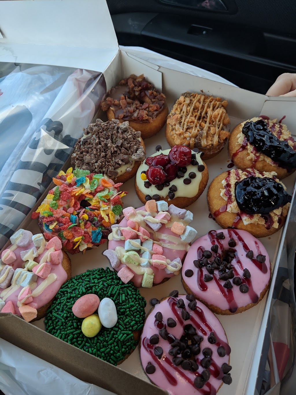 Peace, Love and Little Donuts of Buffalo | 6733 Transit Rd, Buffalo, NY 14221, USA | Phone: (716) 458-3731