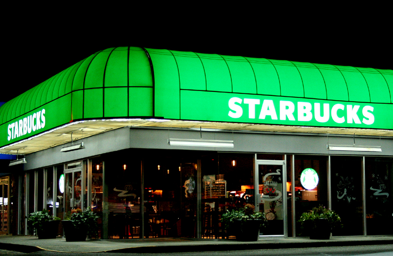 Starbucks | 32470 S Fraser Way, Abbotsford, BC V2T 4W1, Canada | Phone: (604) 864-0254