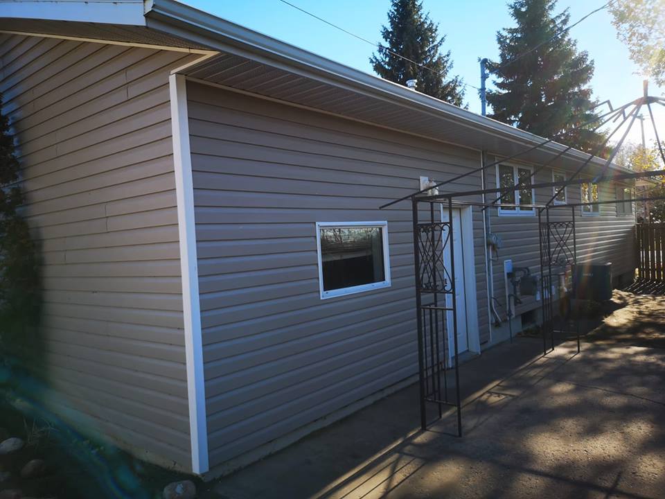 Ozmun Exteriors | 1707 Lorne Ave, Saskatoon, SK S7H 1Y3, Canada | Phone: (306) 862-8477