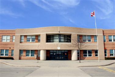 John Fraser Secondary School | 2665 Erin Centre Blvd, Mississauga, ON L5M 5H6, Canada | Phone: (905) 858-5910
