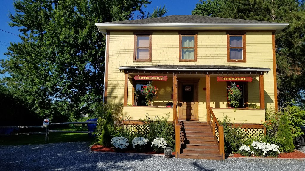 Scott town café | 1089 Route du Président-Kennedy, Scott, QC G0S 3G0, Canada | Phone: (418) 386-5757