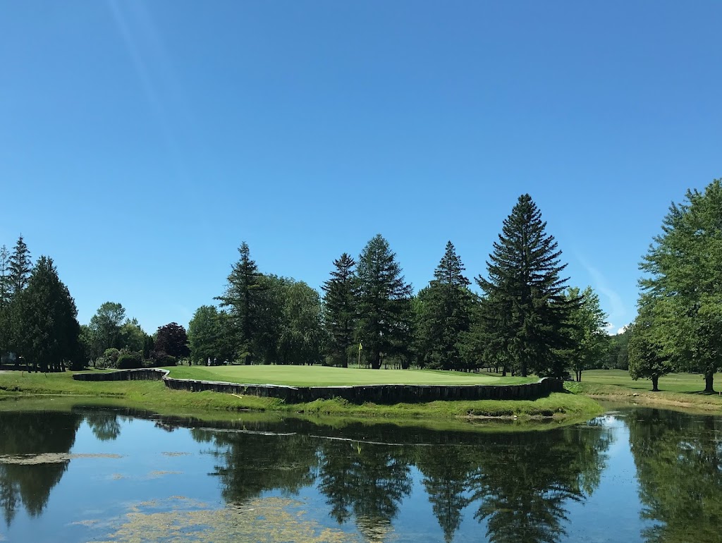 Caughnawaga Golf Club | QC-207, Kahnawake, QC J0L 1B0, Canada | Phone: (450) 632-7163