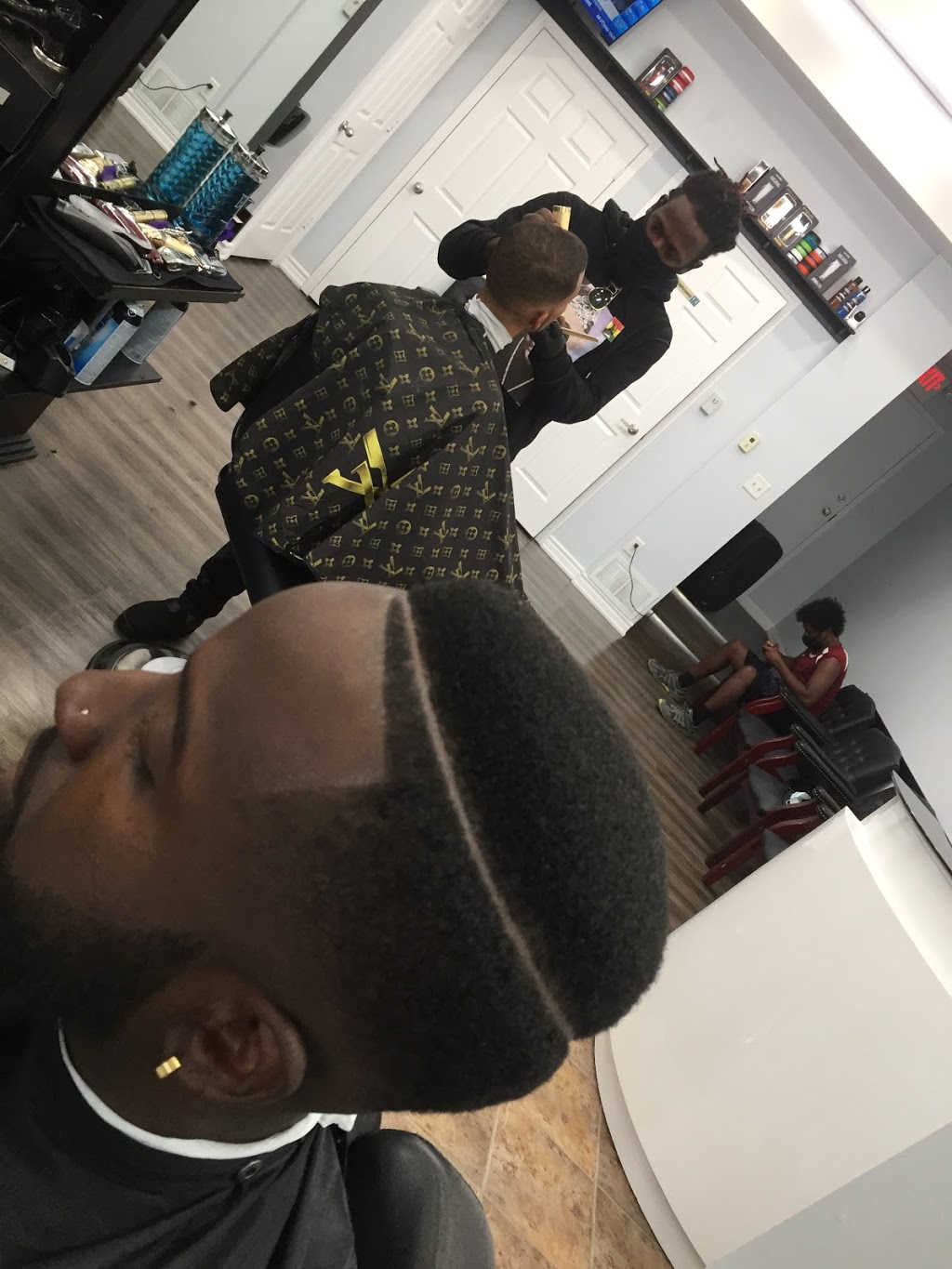 Dtouch barber studio | 64 Commuter Dr, Brampton, ON L7A 0R3, Canada | Phone: (905) 216-0508