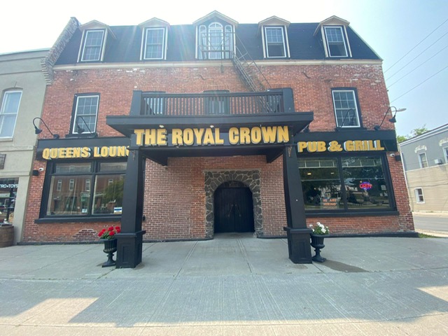 The Royal Crown Pub & Grill | 4 King St E, Colborne, ON K0K 1S0, Canada | Phone: (905) 355-1900