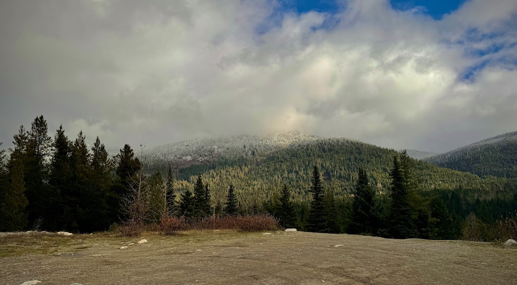 Coquihalla Lakes Rest Area (Northbound) | Coquihalla Hwy, Thompson-Nicola N, BC V0X, Canada | Phone: (800) 550-4997