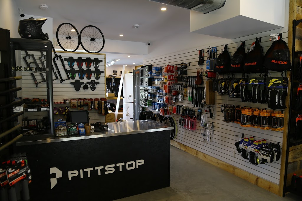 Pittstop Vélo-Café | 80 Boulevard de Bromont, Bromont, QC J2L 2K3, Canada | Phone: (450) 534-3777