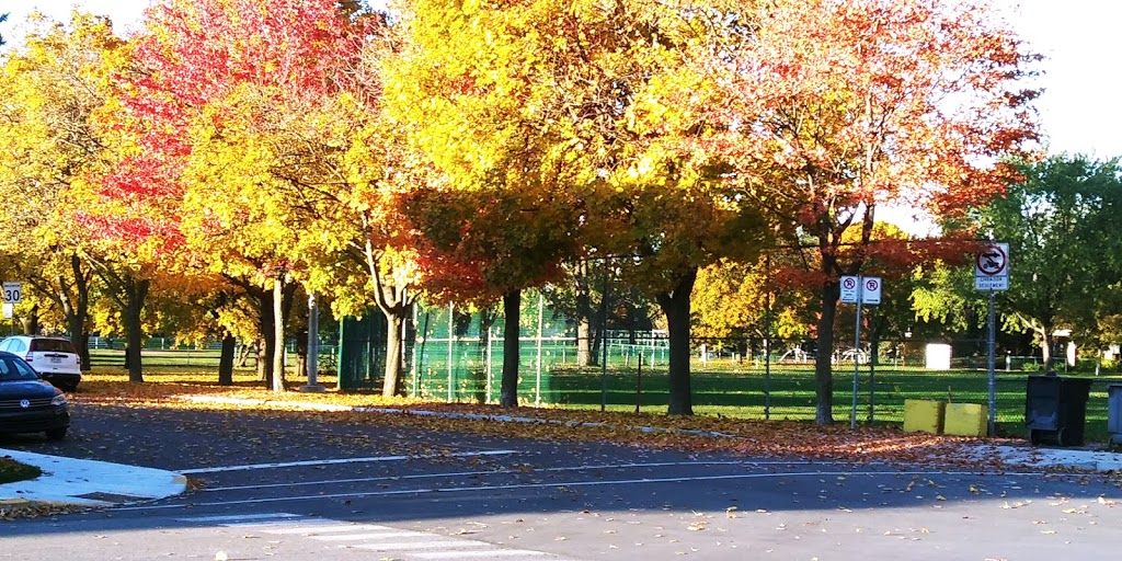 Parc Coubertin | 4700 Rue Valéry, Saint-Léonard, QC H1R 1H9, Canada