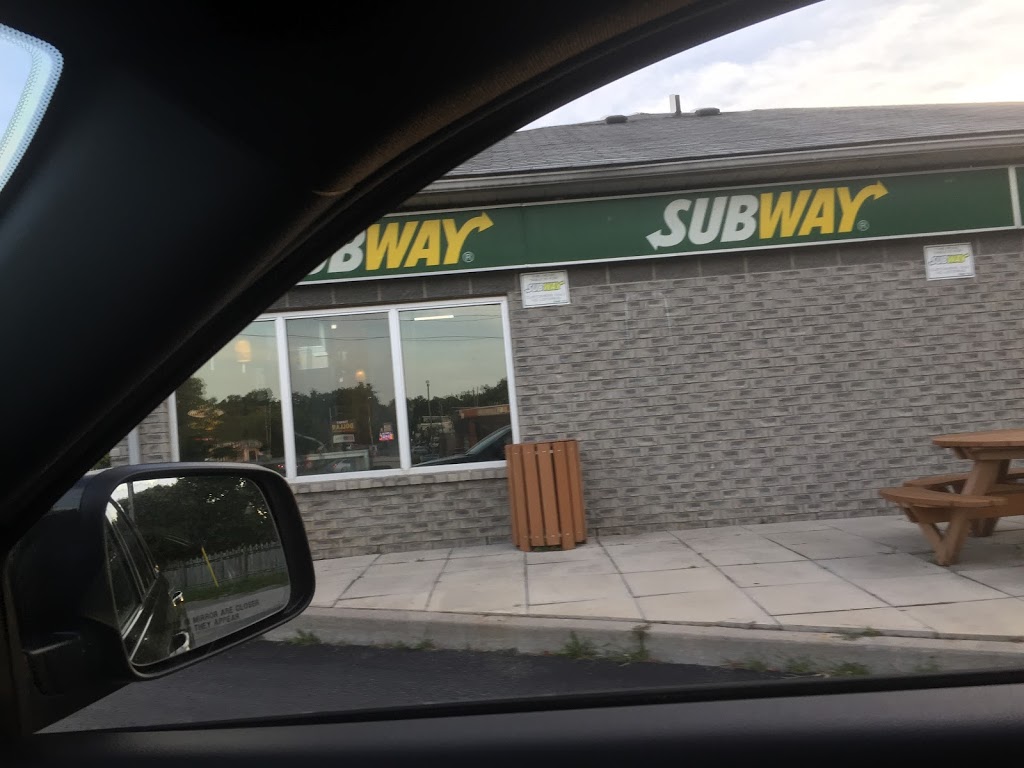 Subway | 112 Queen St, Lakefield, ON K0L 2H0, Canada | Phone: (705) 652-1209