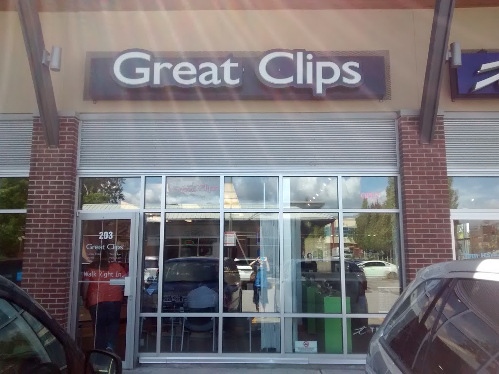 Great Clips | 17725 64 Ave Ste 203, Surrey, BC V3S 1Z2, Canada | Phone: (778) 571-0306