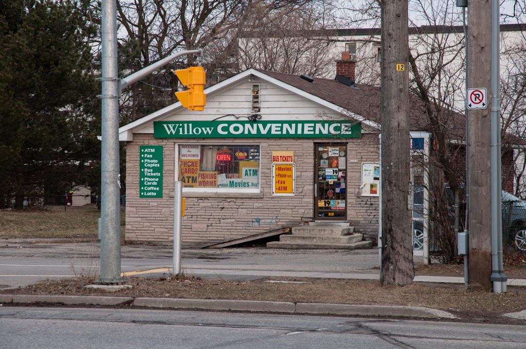 Willow Convenience | 40 Willow Rd, Guelph, ON N1H 1W2, Canada | Phone: (519) 836-5140