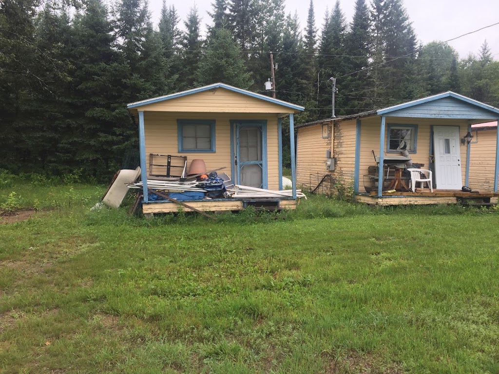 Motel et casse croute DODI | 275 QC-117, Lac-Saguay, QC J0W 1L0, Canada | Phone: (819) 278-0254