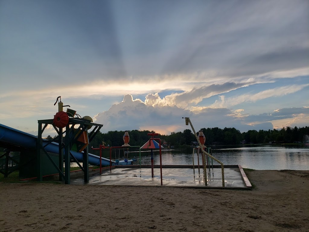 Camping Lac Des Cypres | 175 ch des Cyprès, Sainte-Séraphine, QC J0A 1E0, Canada | Phone: (819) 336-3443