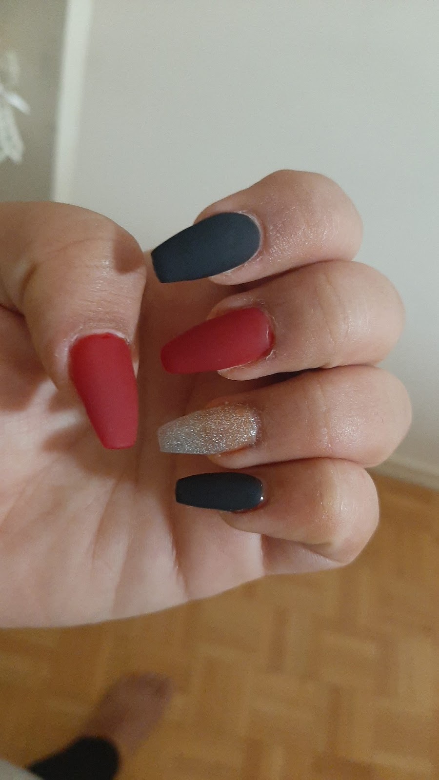 Hottie Nails | 250 Wincott Dr, Etobicoke, ON M9R 2R5, Canada | Phone: (416) 249-5437