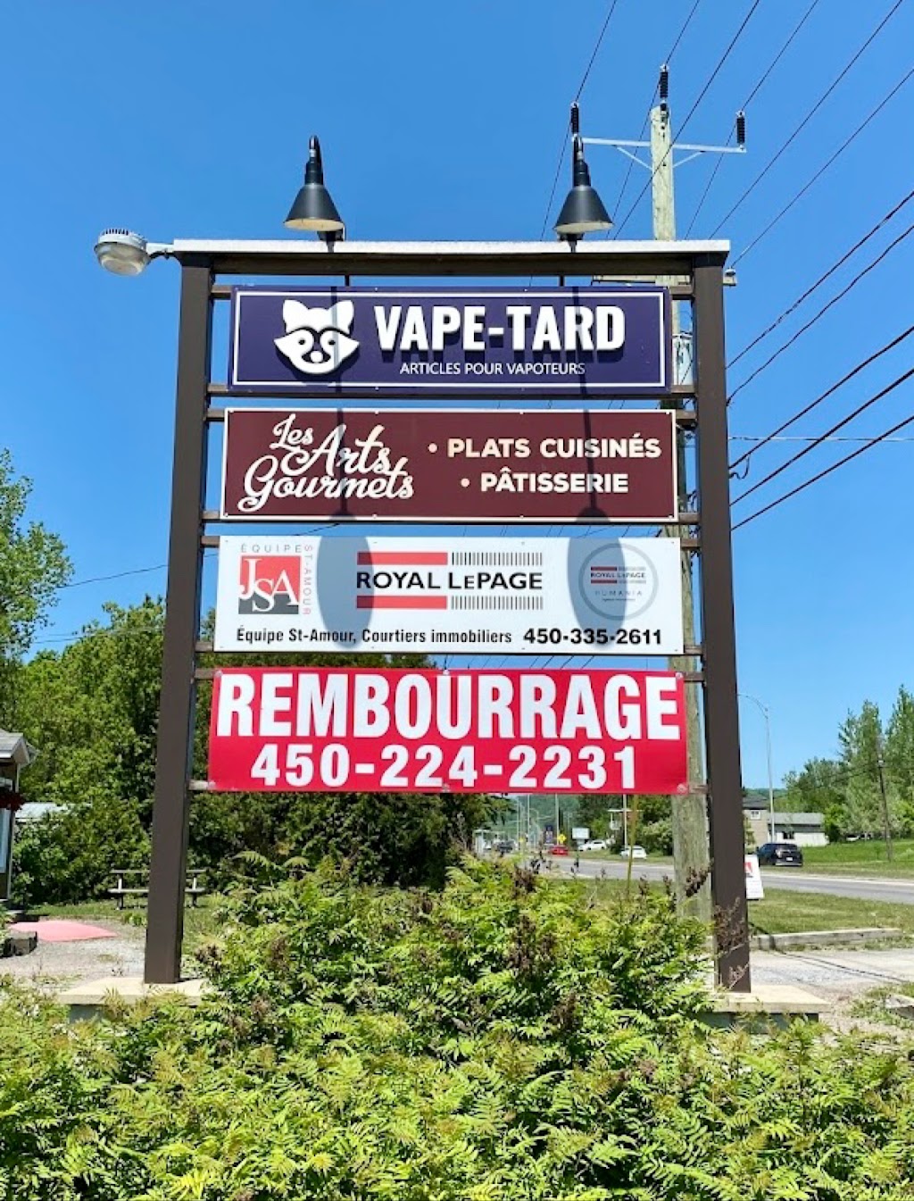 VAPE-TARD | ARTICLES POUR VAPOTEURS | VAPE SHOP | 2728 Bd du Curé-Labelle, Prévost, QC J5L 2S2, Canada | Phone: (438) 800-5803