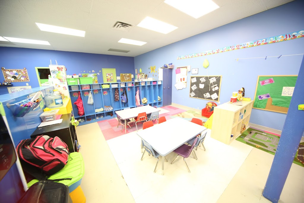 Kanga & Roos Child Care Ctr | 10601 100 Ave, Morinville, AB T8R 1A2, Canada | Phone: (780) 939-7500