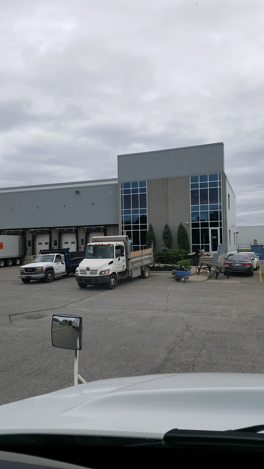 Conestoga Cold Storage | 3051 Rue Henry-Ford, Vaudreuil-Dorion, QC J7V 0A1, Canada | Phone: (450) 510-9919