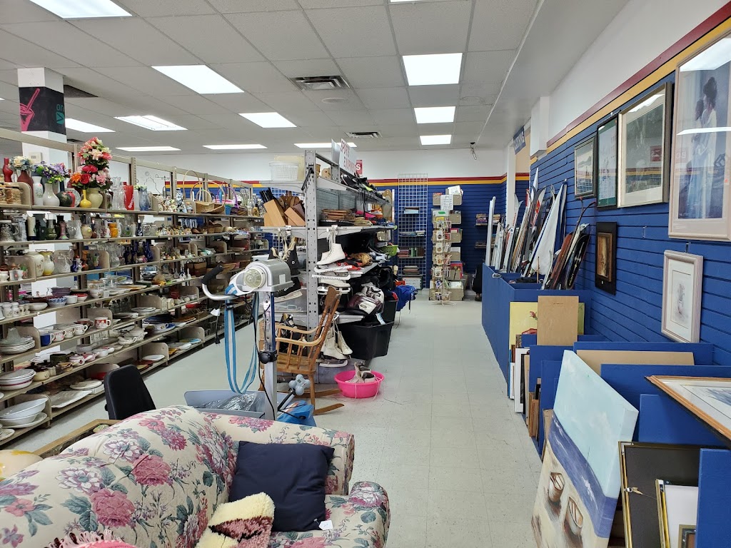 Thrift Warehouse Bancroft | 141 Hastings St N, Bancroft, ON K0L 1C0, Canada | Phone: (844) 847-4382