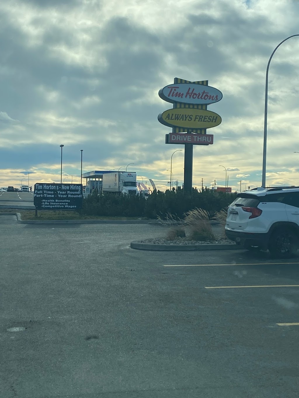 Tim Hortons | 2010 8 Ave, Fort Macleod, AB T0L 0Z0, Canada | Phone: (403) 553-3101