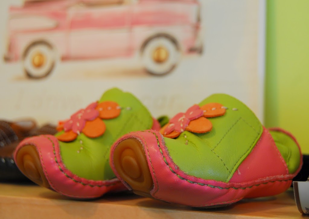 Red Rover Kids Consignment | 1722 Lillian Rd, Victoria, BC V8S 1K9, Canada | Phone: (778) 440-6353