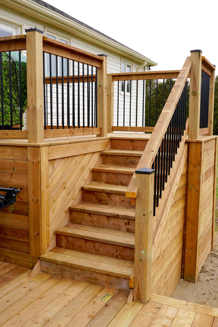 Naklo Carpentry Deck and Fence | 4526 Avenue Rd, London, ON N6N 1E7, Canada | Phone: (226) 238-6155