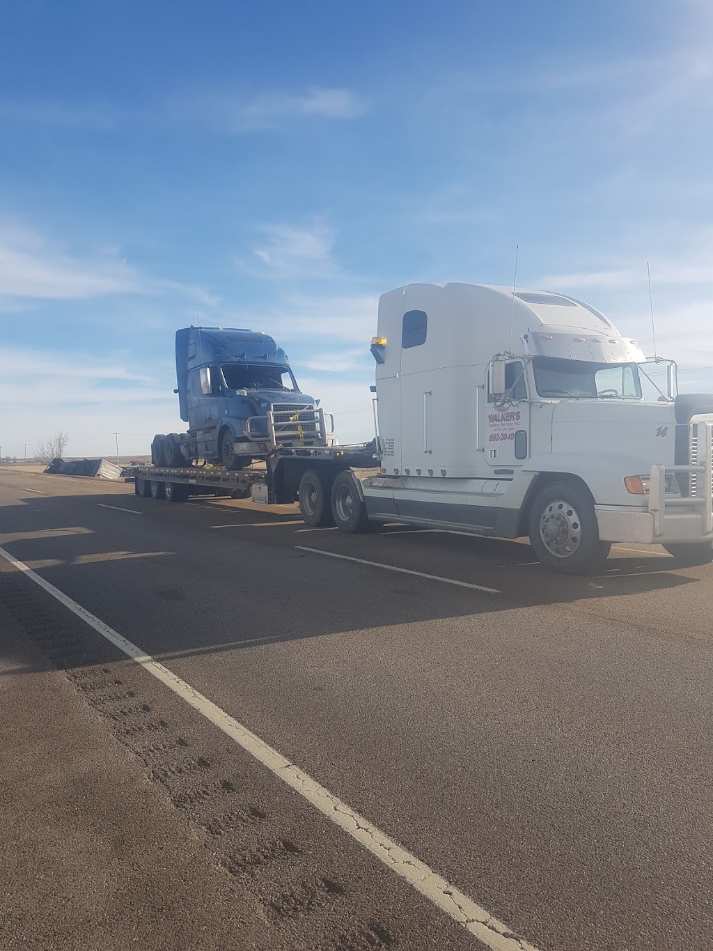 Walkers Towing Service | 505 11 Ave NE, Moose Jaw, SK S6H 4P8, Canada | Phone: (306) 692-2040