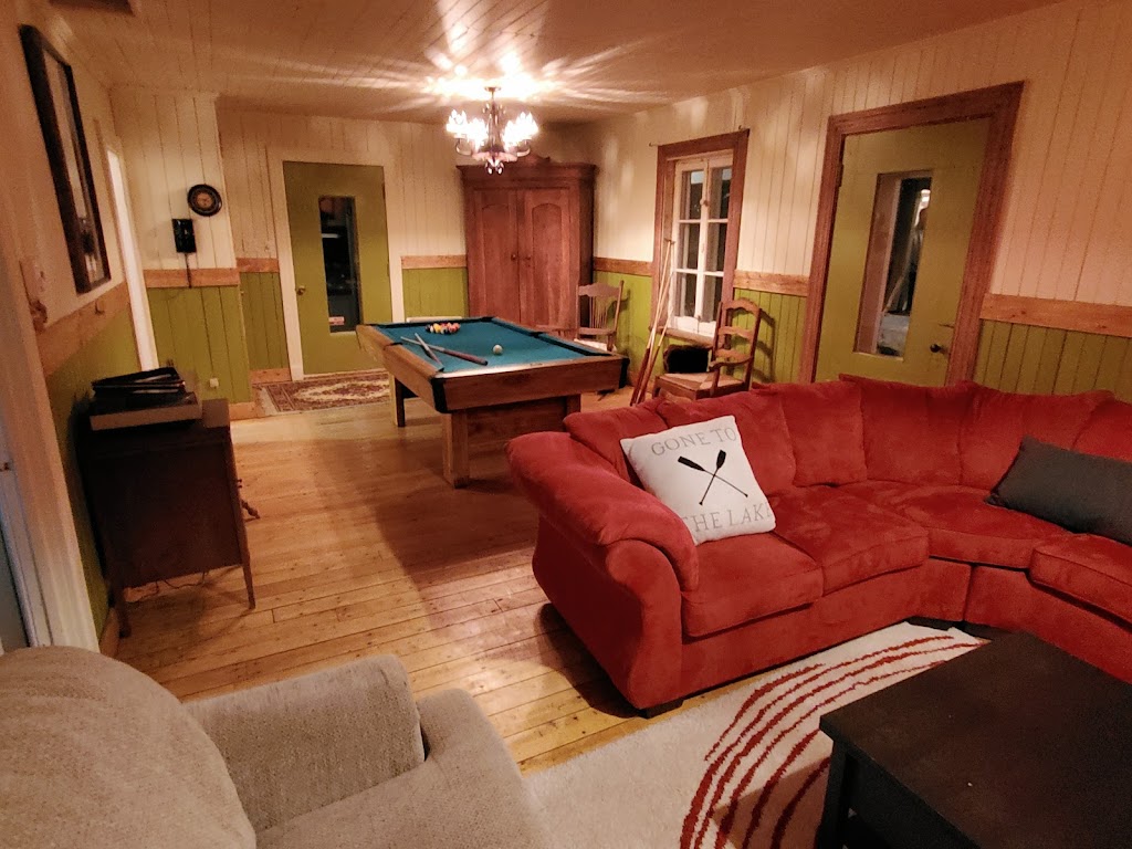 Chalet La Sacacomie | 720 Rang Sacacomie, Saint-Alexis-des-Monts, QC J0K 1V0, Canada | Phone: (819) 265-8066