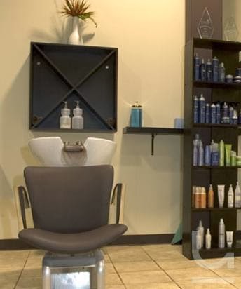 Status Salon | 237 Mapleview Dr E, Barrie, ON L4N 0W5, Canada | Phone: (705) 792-1149