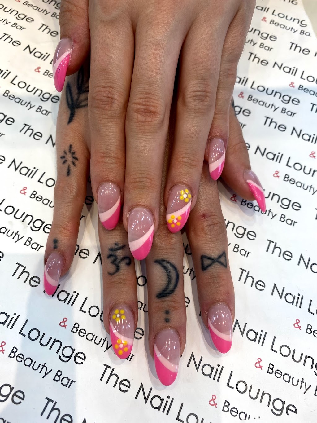 THE NAIL LOUNGE & BEAUTY BAR | 570 Longworth Ave, Bowmanville, ON L1C 0H4, Canada | Phone: (905) 697-0999