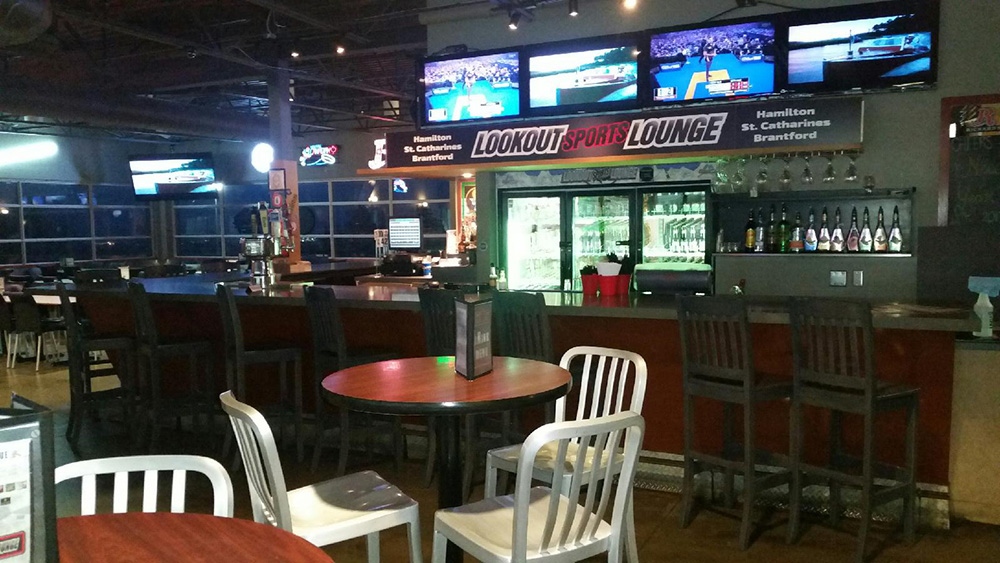 Lookout Sports Lounge | 710 Mountain Brow Blvd., Hamilton, ON L9K 1R7, Canada | Phone: (905) 318-8881