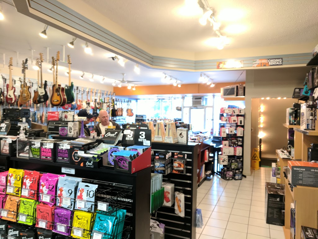 Long & McQuade Musical Instruments | 20 Grote St, St. Catharines, ON L2N 2E8, Canada | Phone: (905) 684-2961