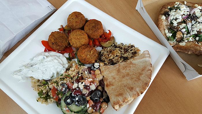 Extreme Pita | Vellore Village, 18267 Yonge St, East Gwillimbury, ON L9N 0A2, Canada | Phone: (905) 762-4711