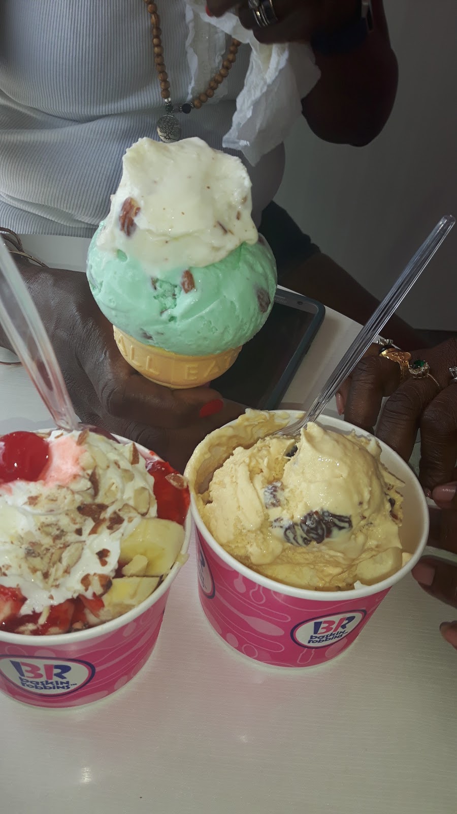 Baskin Robbins | 207-5892 Main Street East, Whitchurch-Stouffville, ON L4A 2S8, Canada | Phone: (905) 642-3133