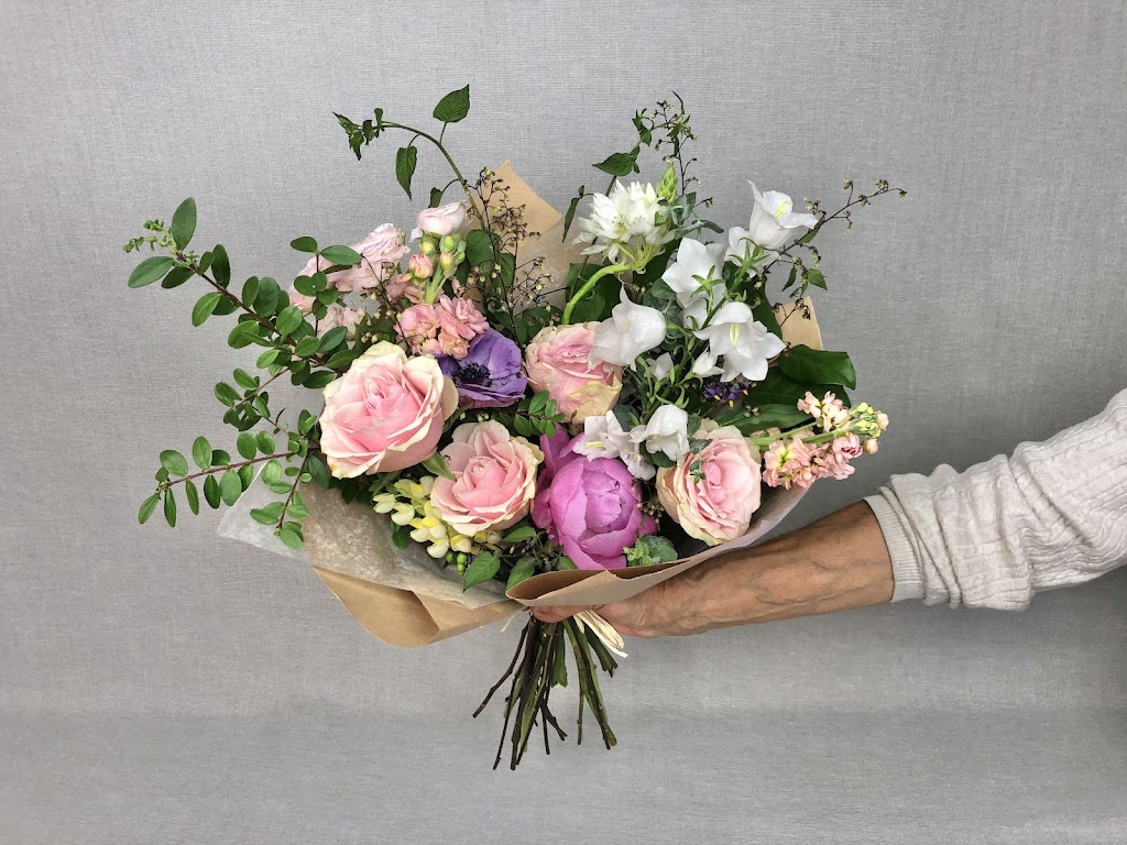 Anna & Agness Garden - Online Florist & Delivery | 4274 Hurst St, Burnaby, BC V5J 1M7, Canada | Phone: (778) 957-6131